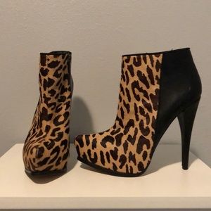 Sam Edelman genuine leather/calf hair booties